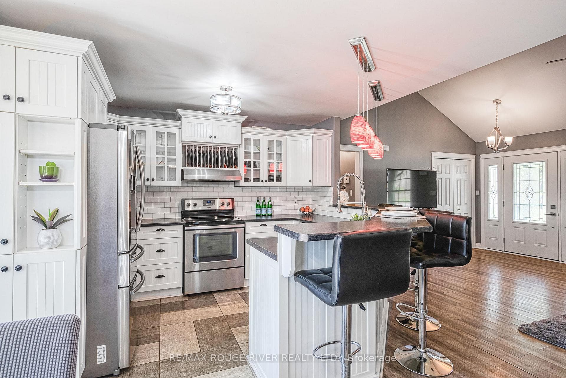 233 Haynes Road photo 10