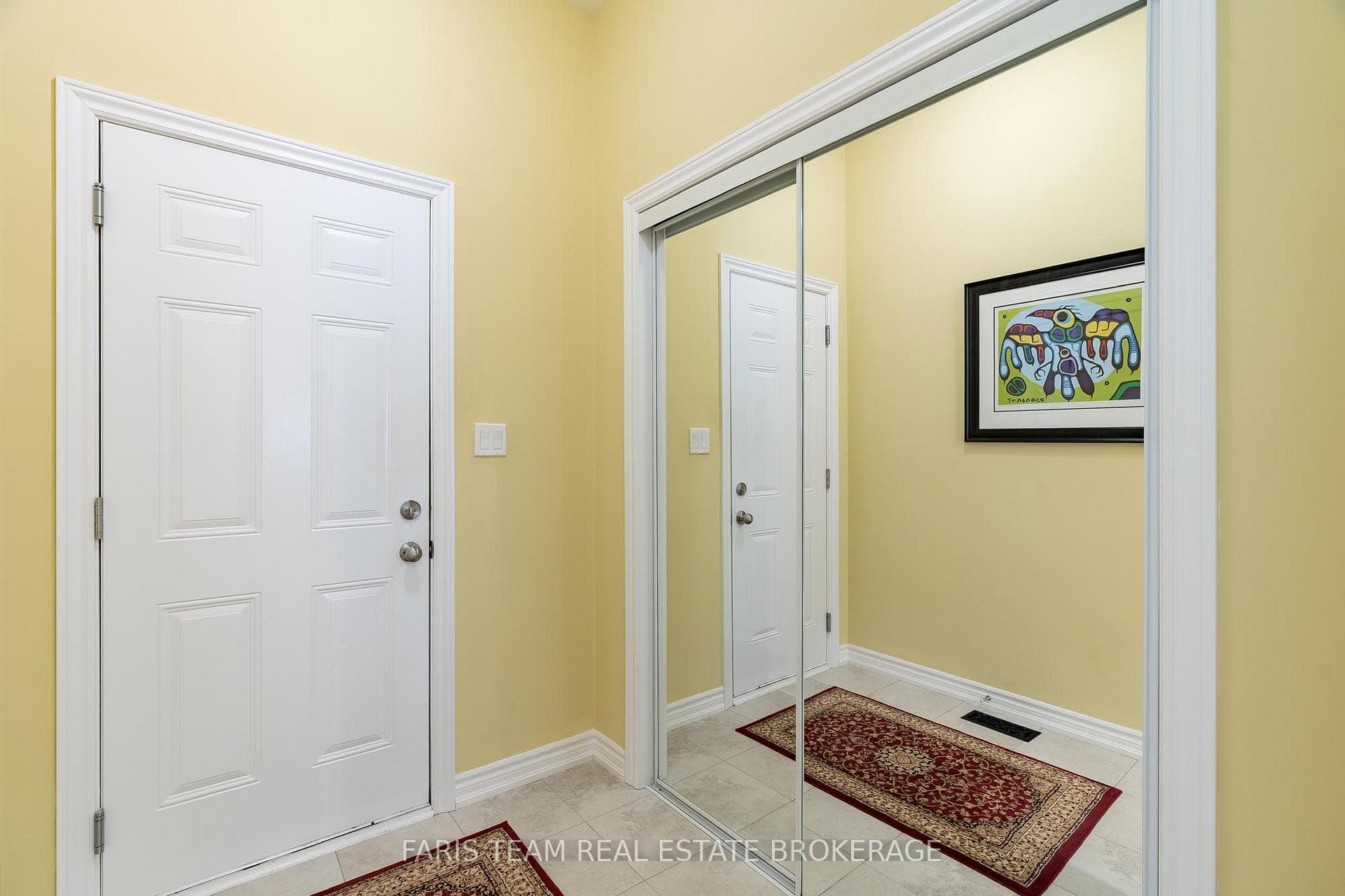1041 Wickham Road photo 24
