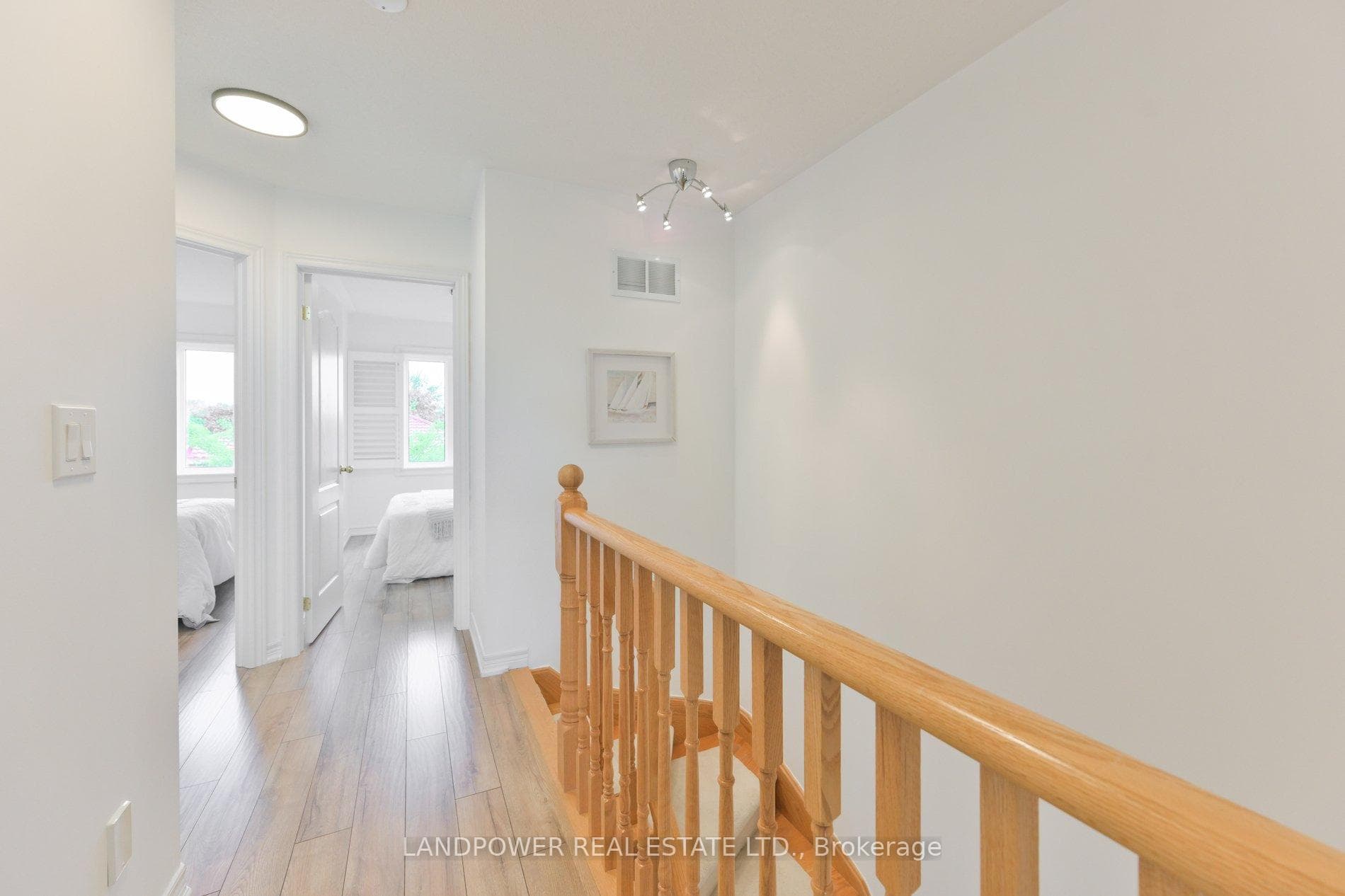 9133 Bayview Avenue Unit 52 photo 21