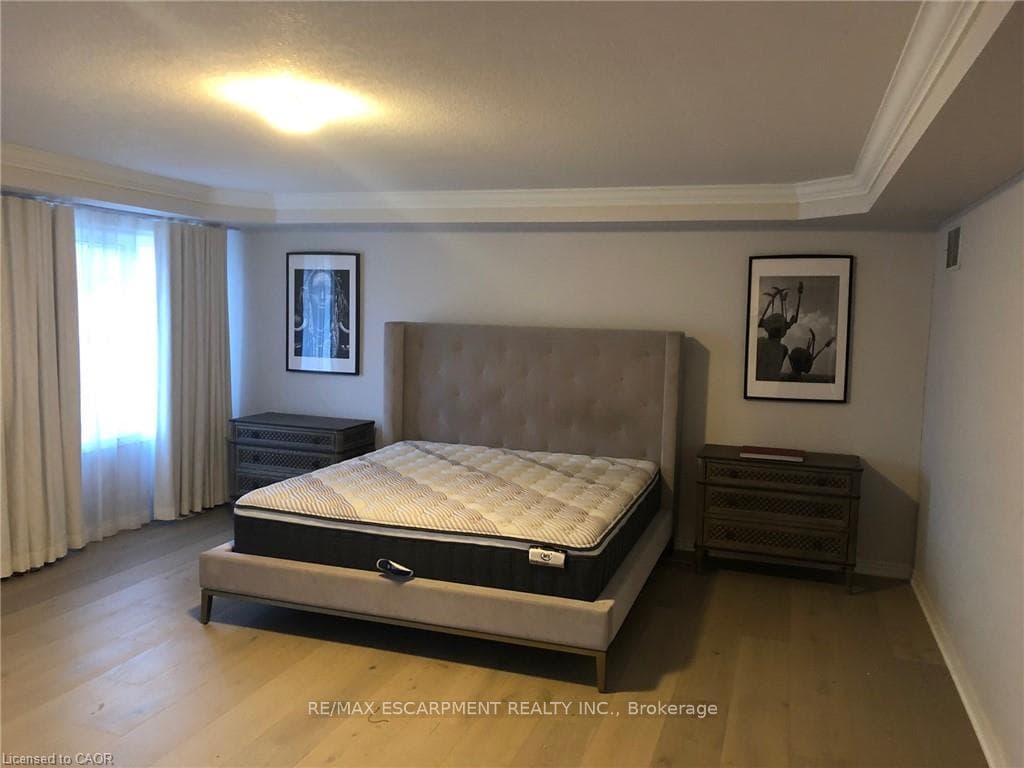 4 Raphael Court photo 27