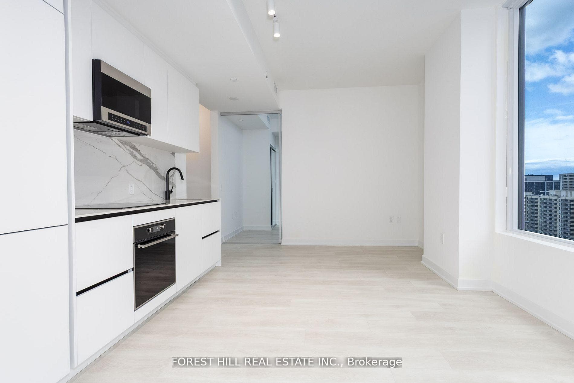 117 Broadway Avenue Unit 1302 photo 8