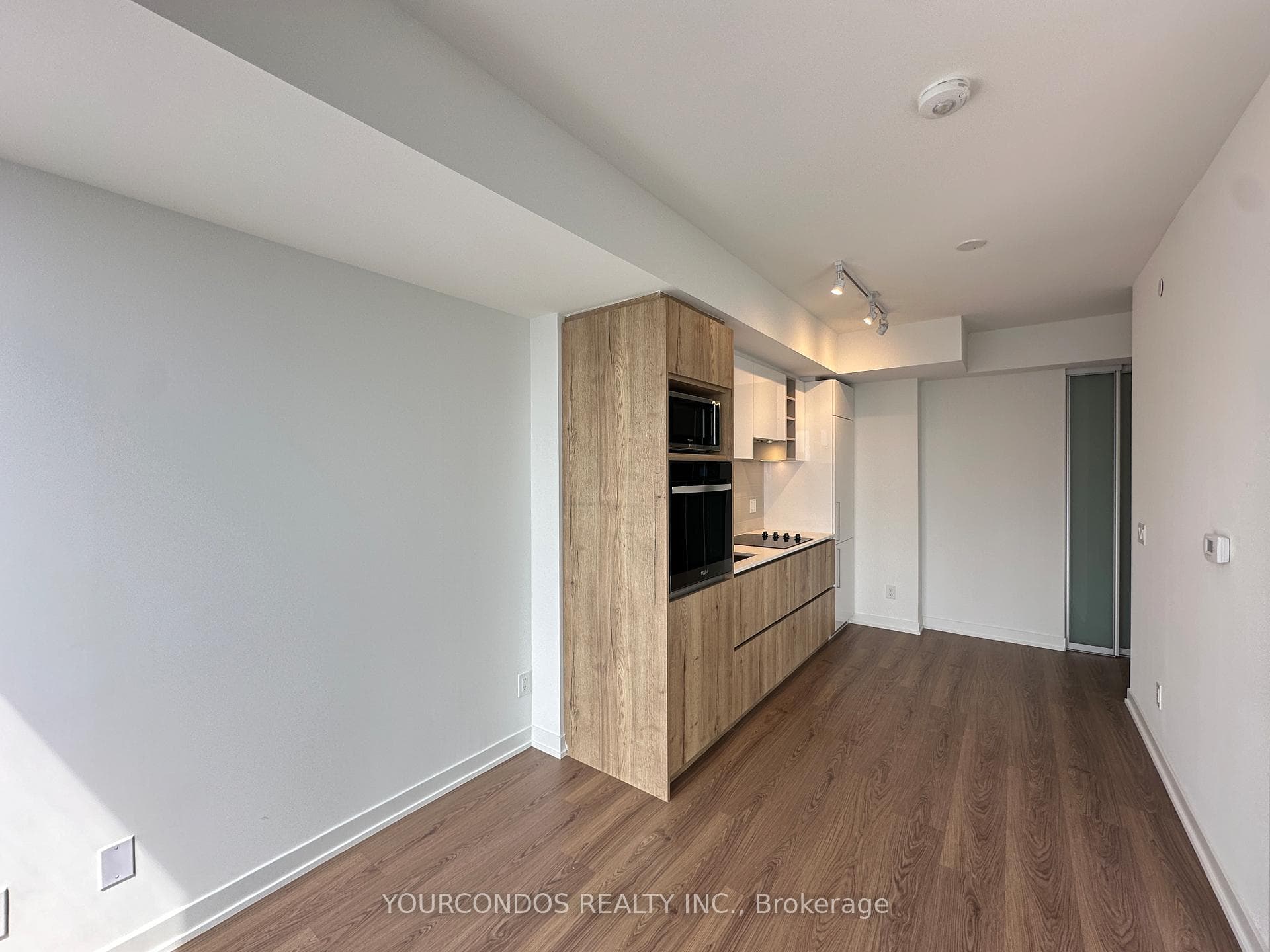 319 Jarvis Street Unit 3917 photo 5