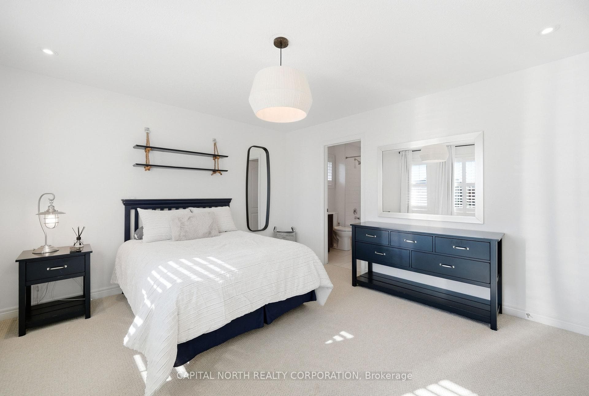 72 Jewelwing Court photo 33