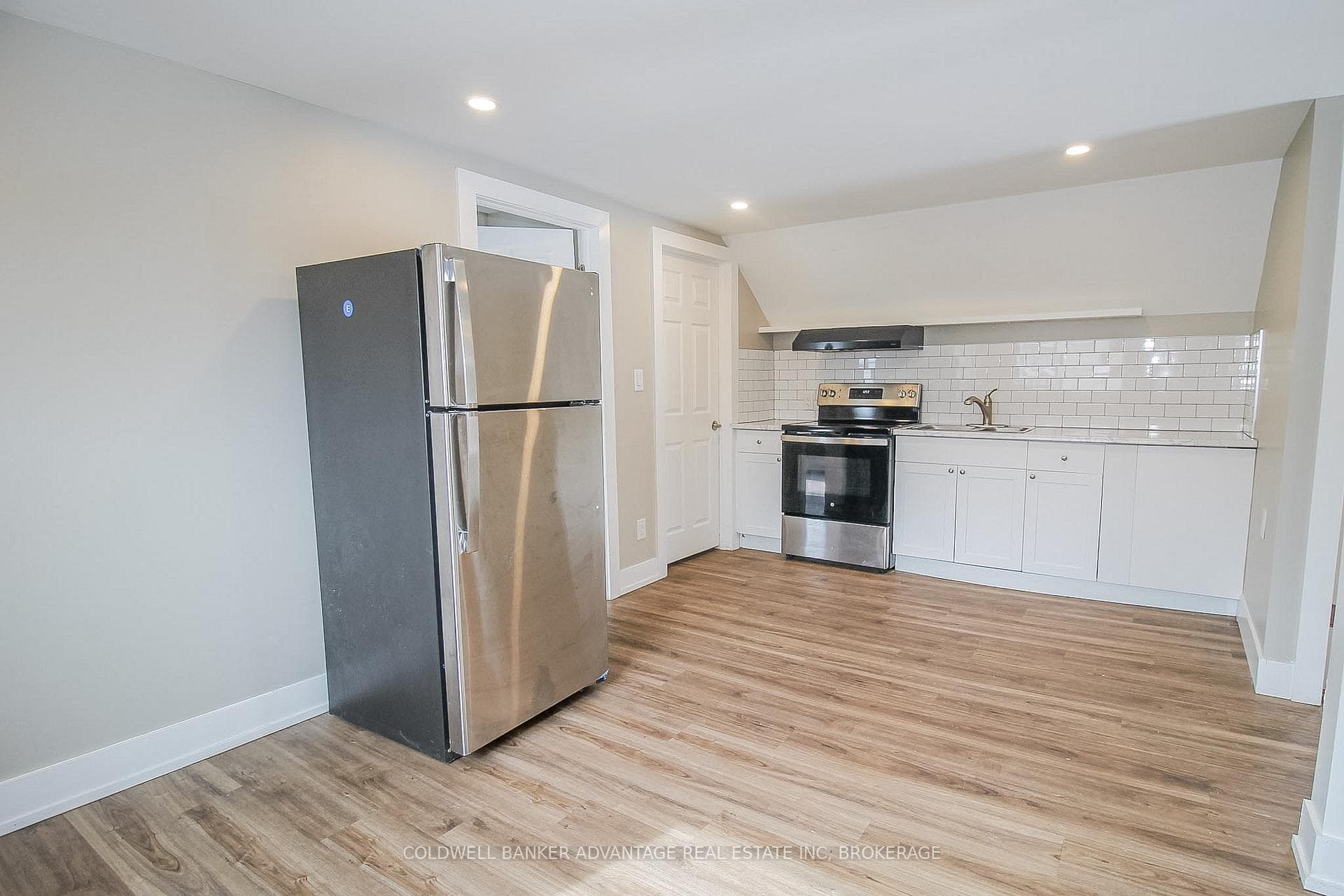 181 Welland Street Unit UPPER photo 5