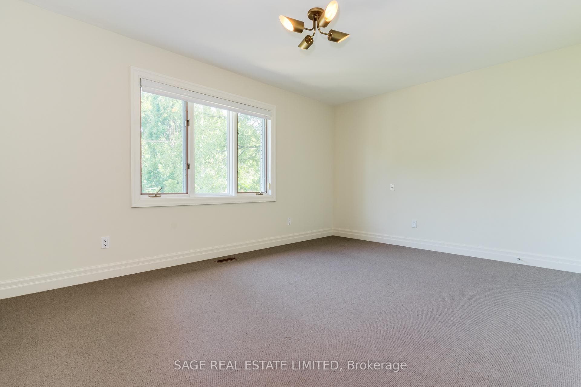 25 Bannockburn Avenue photo 18