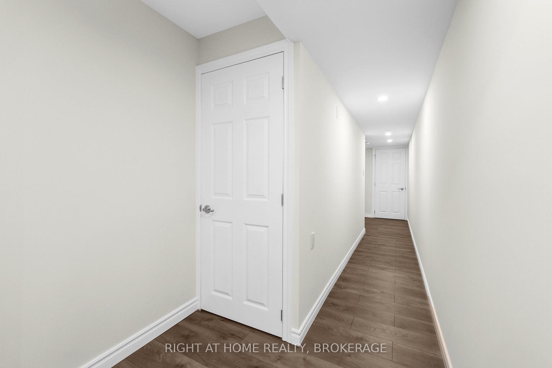 377 Glancaster Road Unit 3 photo 29