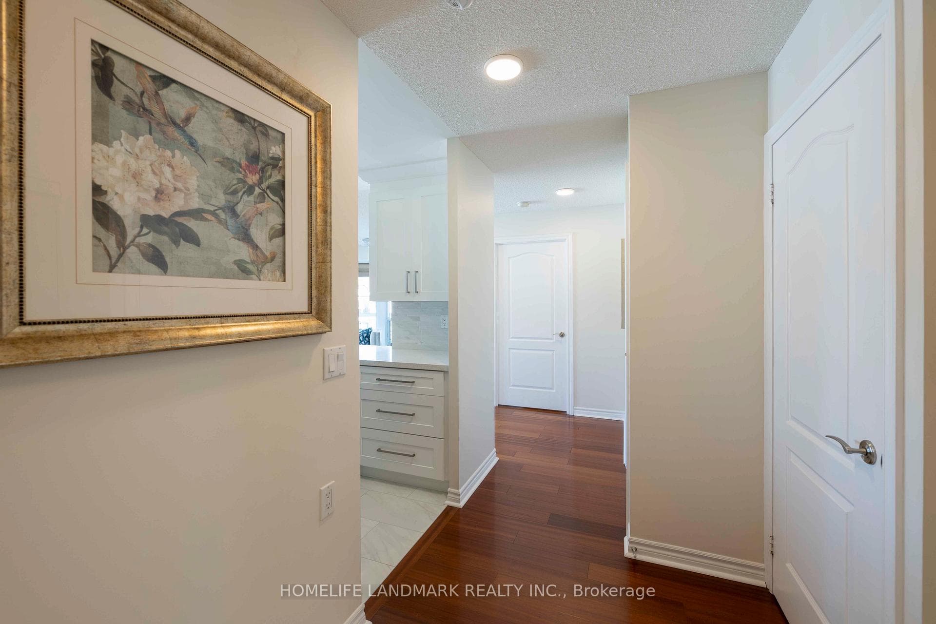 1030 Sheppard Avenue Unit 303 photo 5