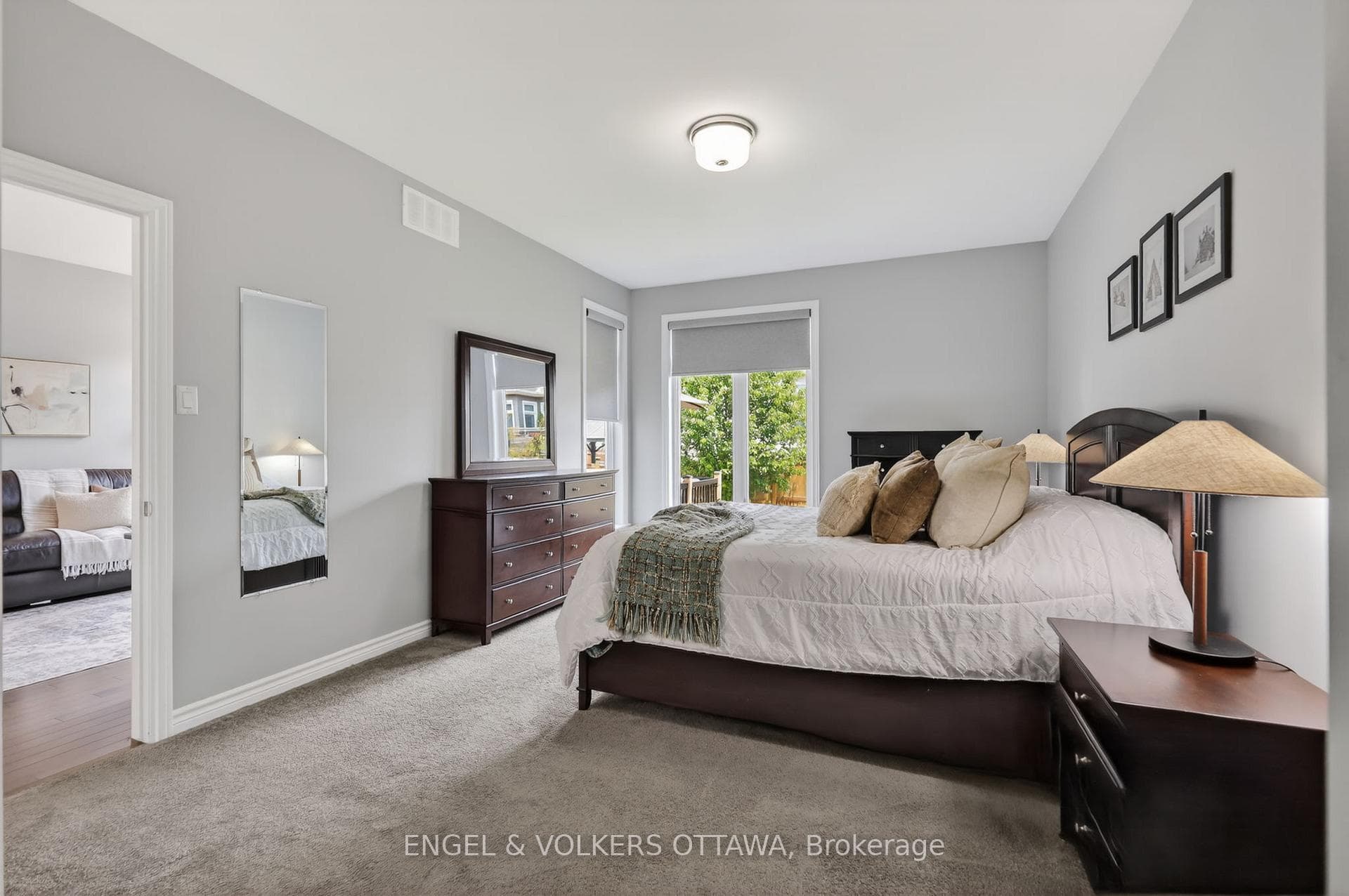 871 Tewin Circle photo 13