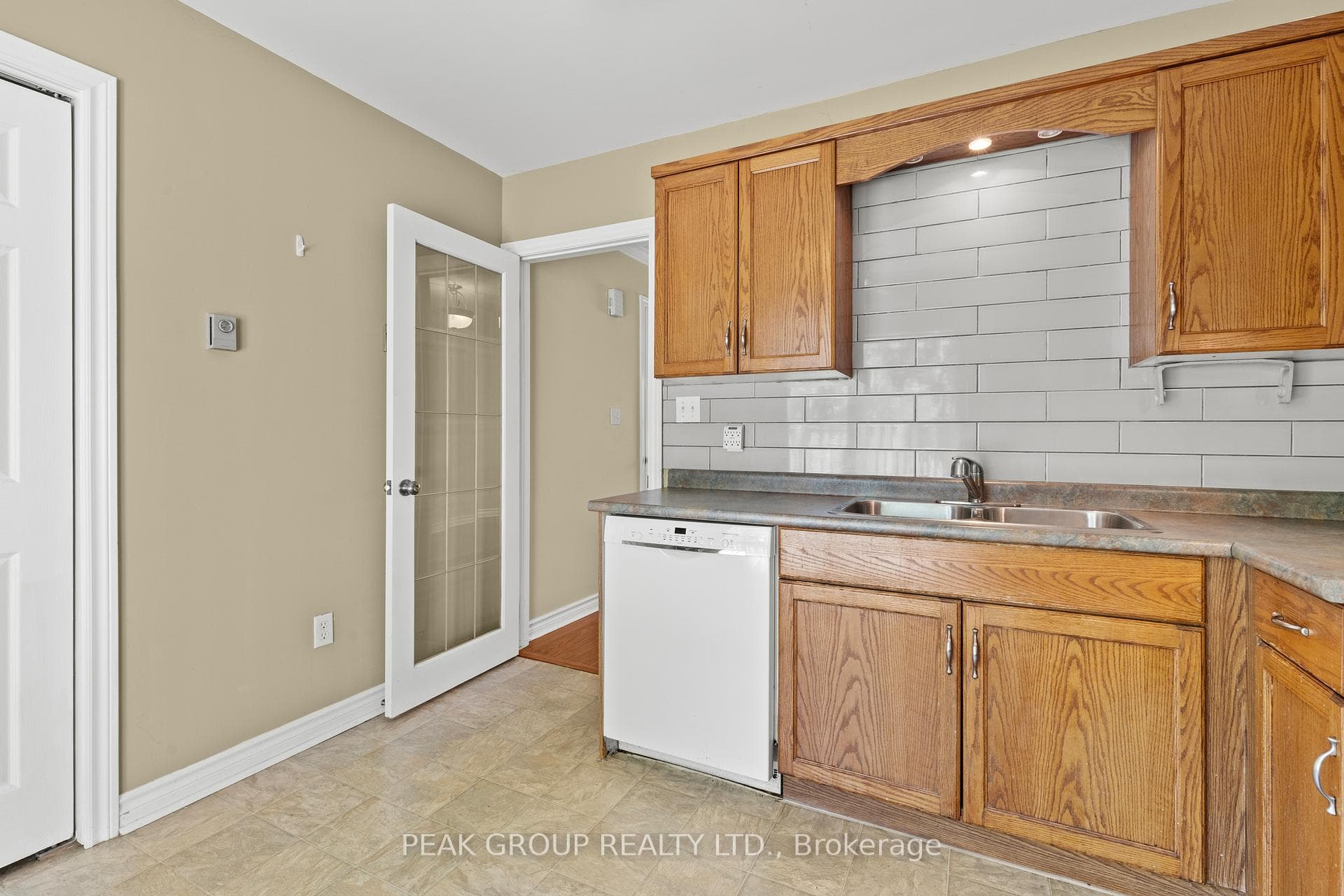 226 Vansickle Road Unit 7 photo 12