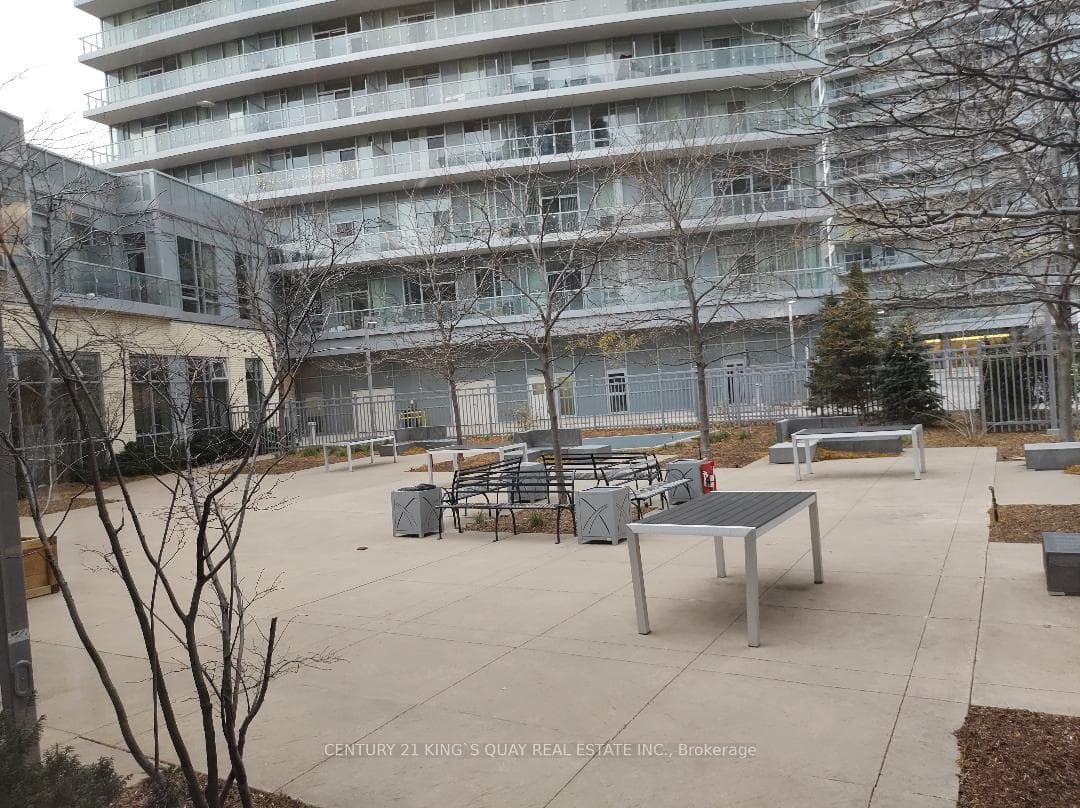 62 Forest Manor Road Unit 1705 photo 30