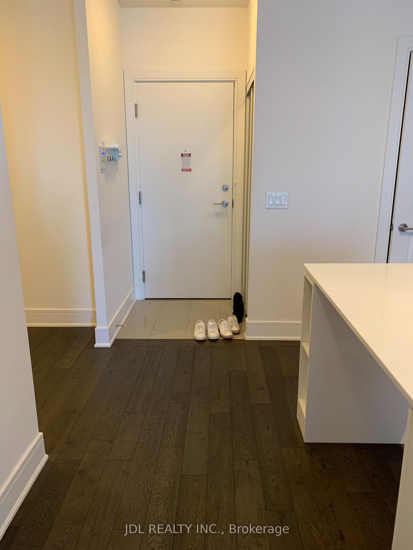 9191 YONGE Street Unit PH1103 photo 5