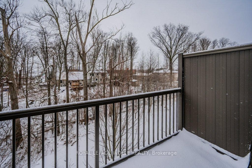 237 Rachel Crescent Unit C photo 16