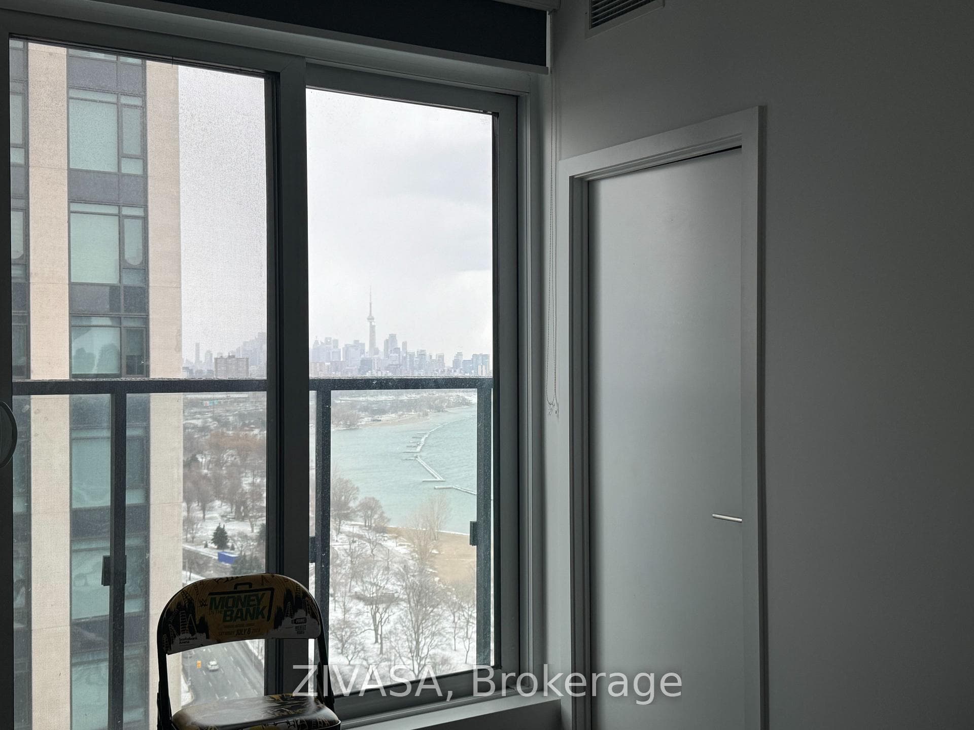 1928 Lakeshore Boulevard Unit 2607 photo 9