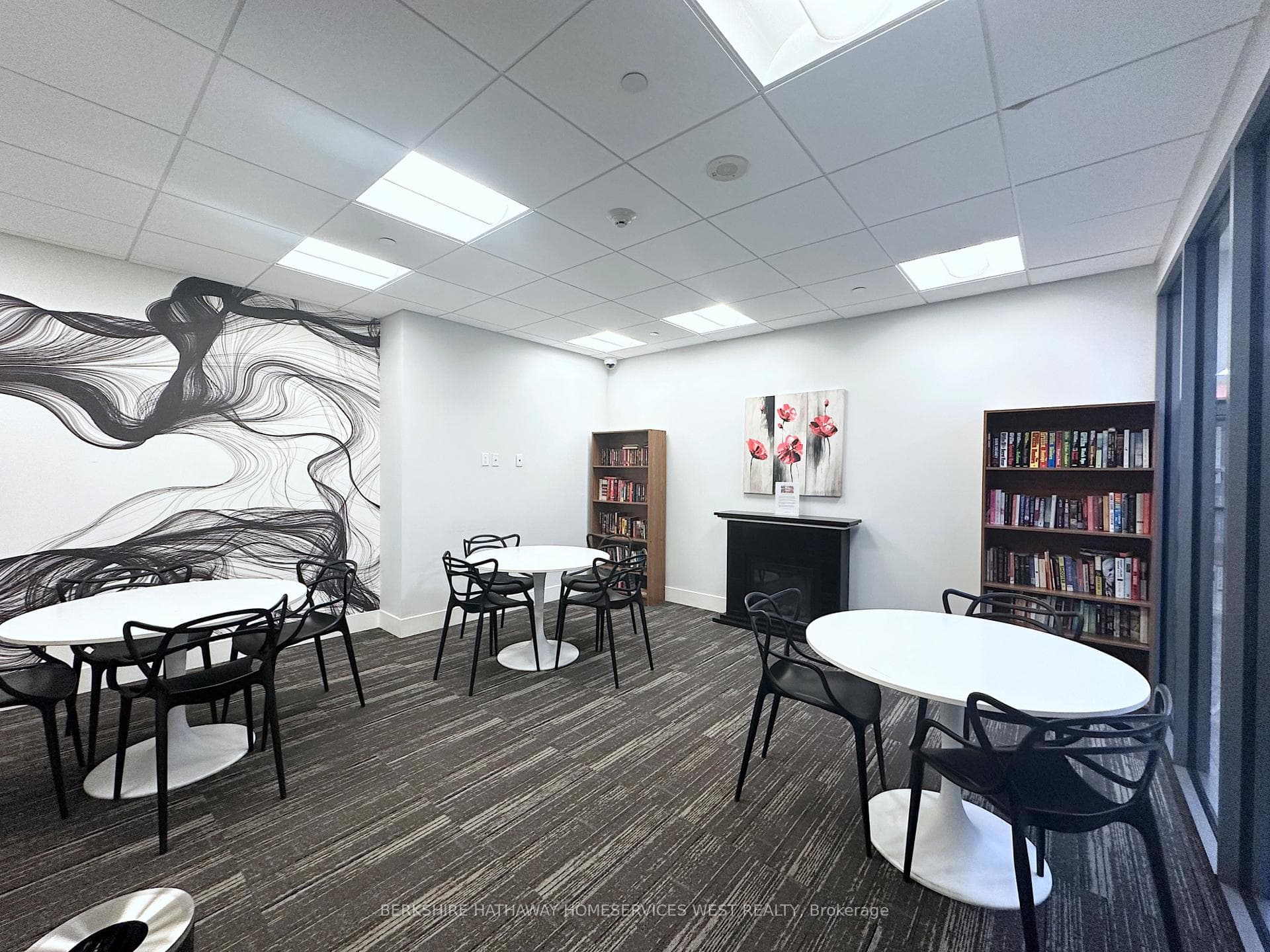 188 Clark Boulevard Unit 2010 photo 13