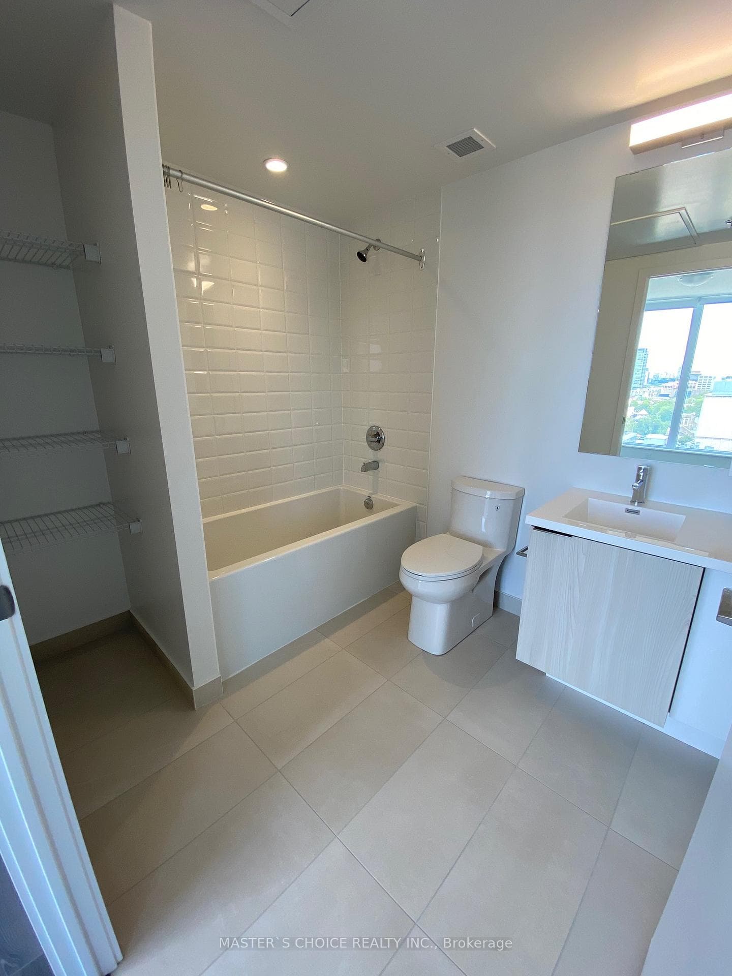 203 College Street Unit 1504 photo 14
