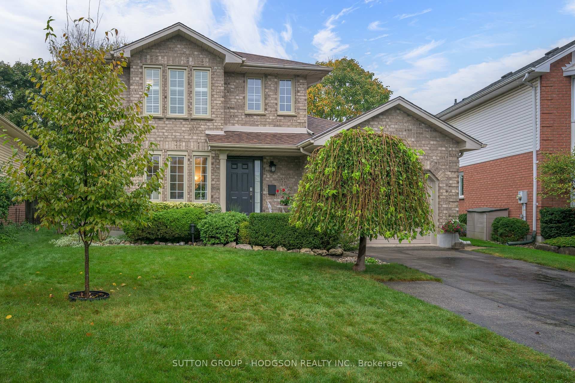 188 Killarney Grove photo 1