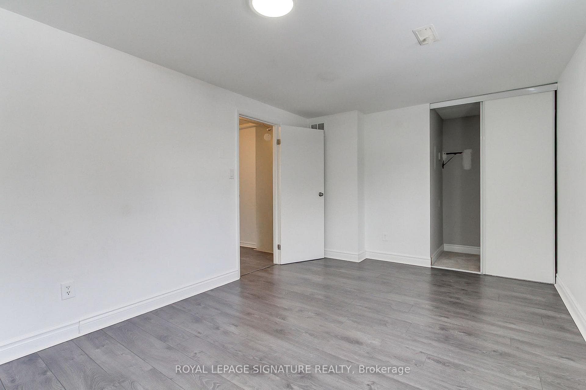 31 Parker Crescent photo 24