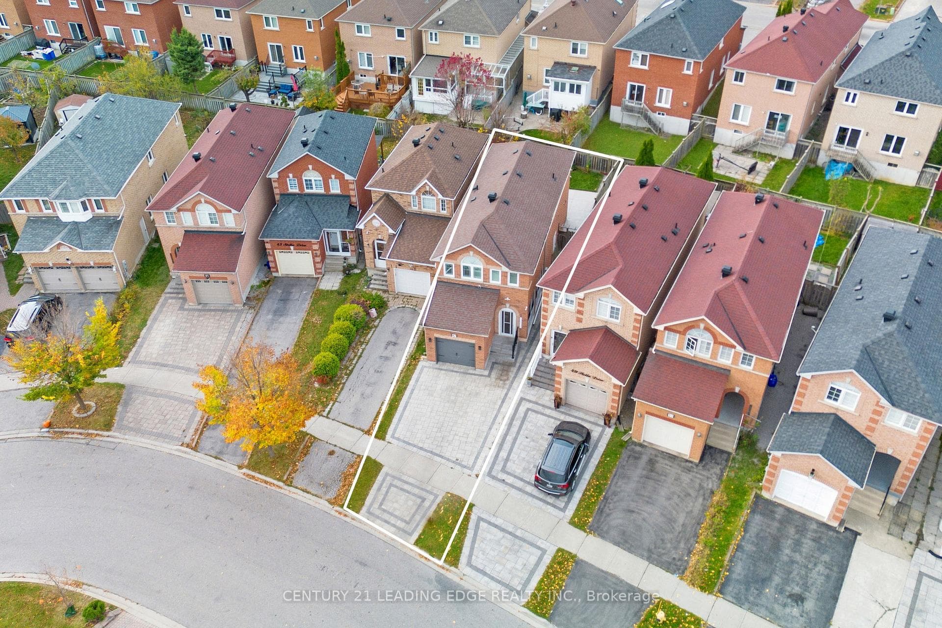 47 Stella Drive photo 3