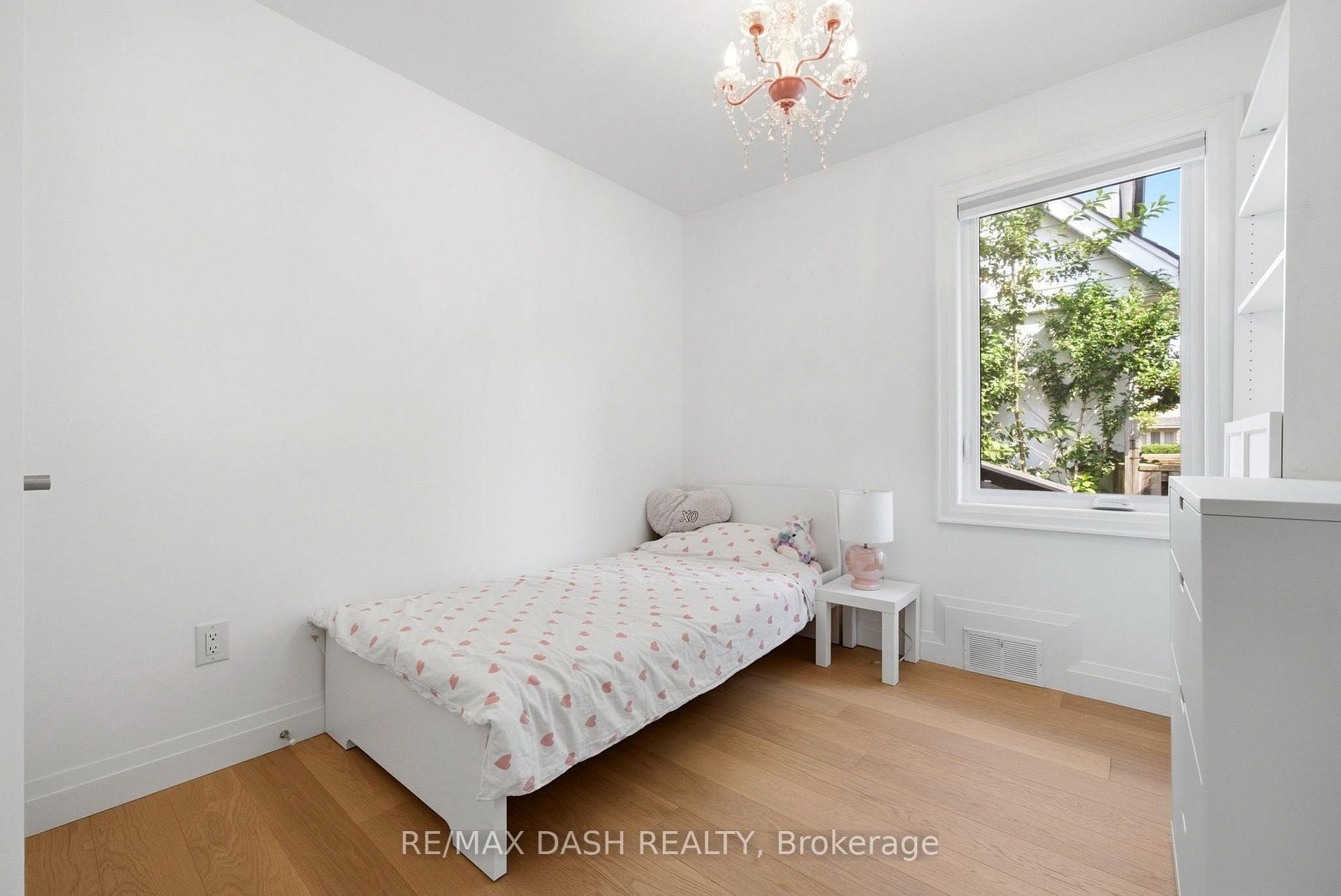 111 Gorman Park Road photo 20