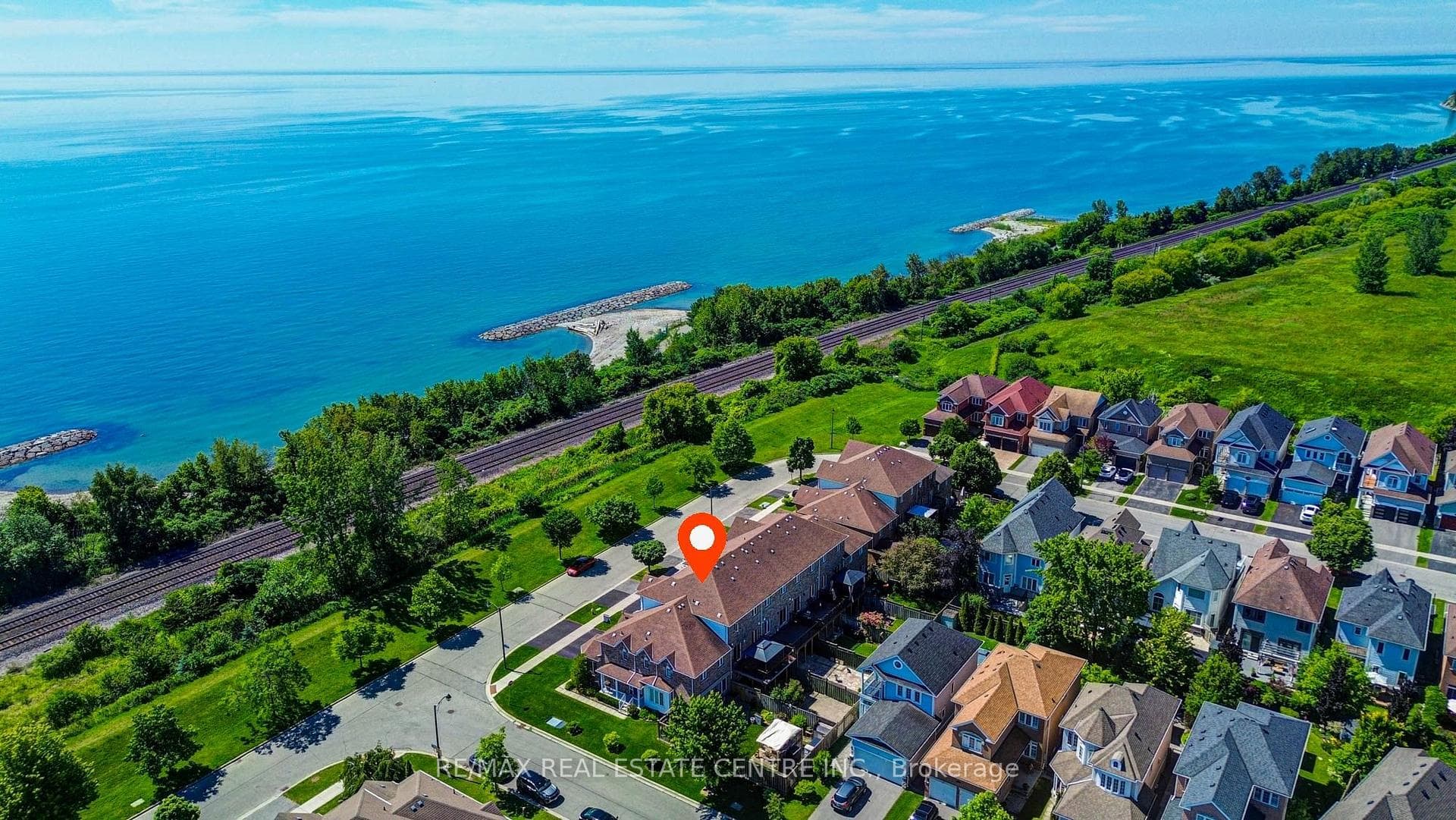 22 Lakeridge Drive photo 3