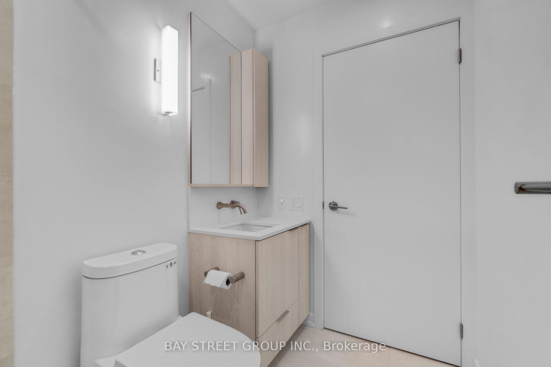 110 Broadway Avenue Unit 1813S photo 18