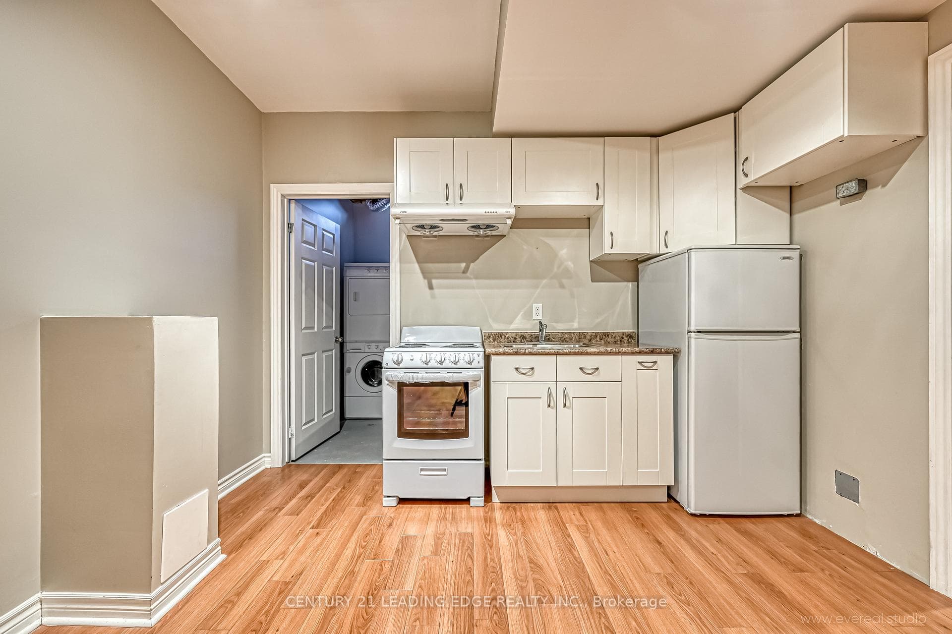 92 Ken Laushway Avenue Unit BSMT photo 15