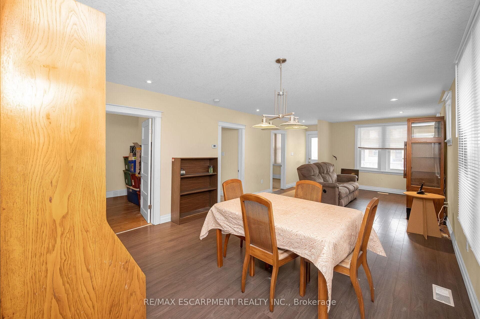 246 Ottawa Street photo 14