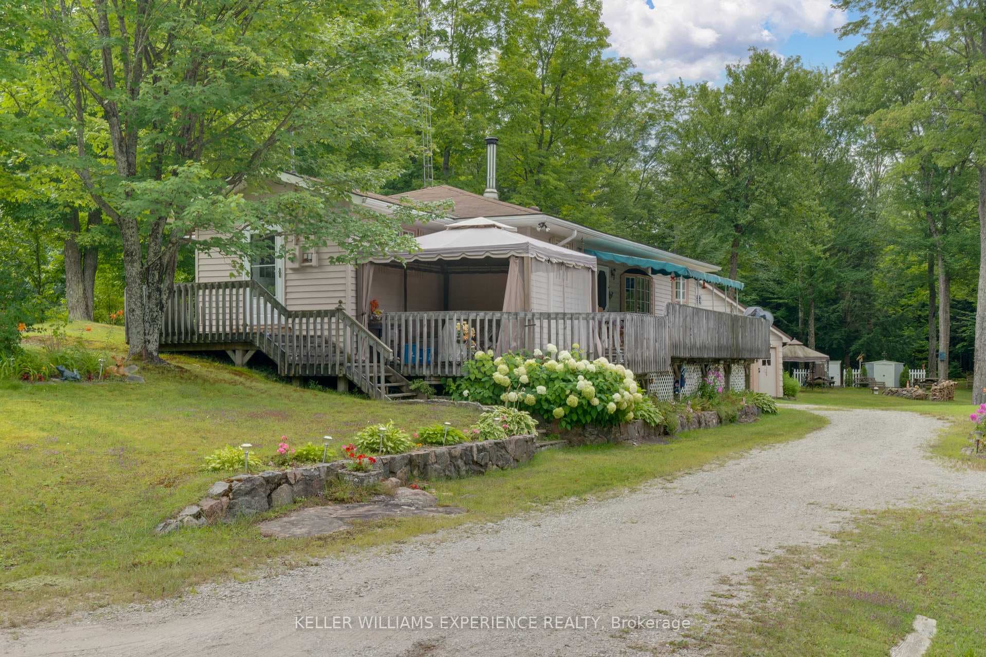 1526 Highway 118 N/A photo 2