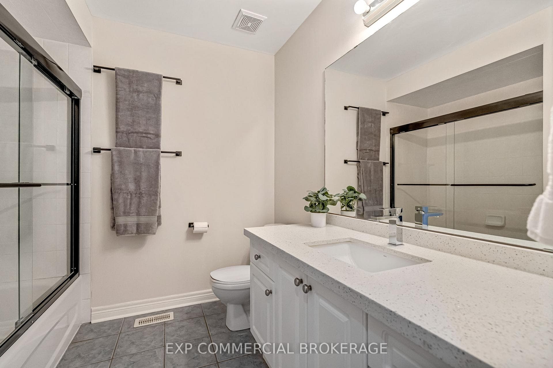 2264 Highcroft Road photo 36