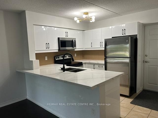 1370 Main Street Unit 103 photo 3