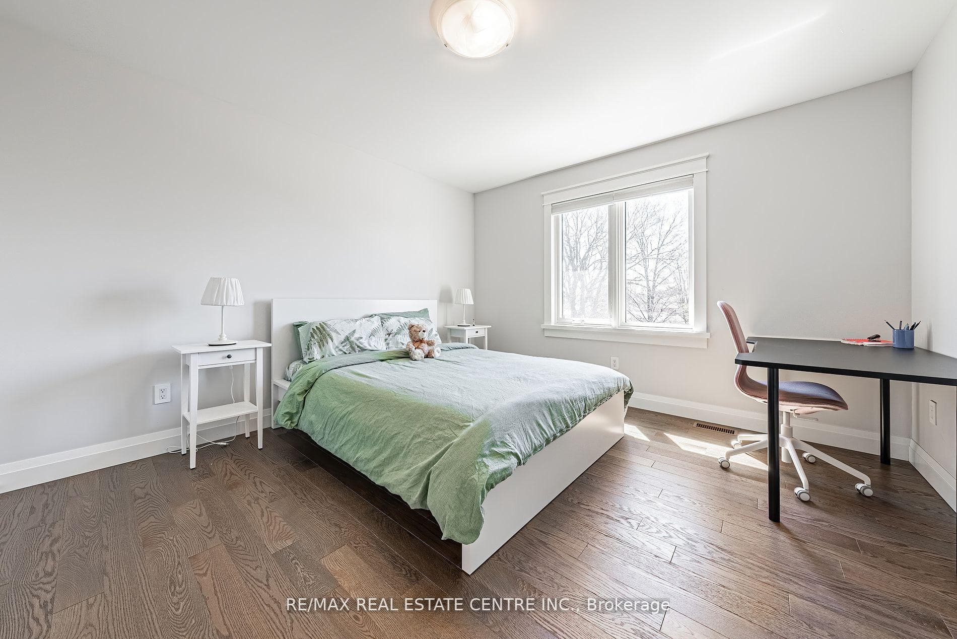 600 Maplehurst Avenue photo 36