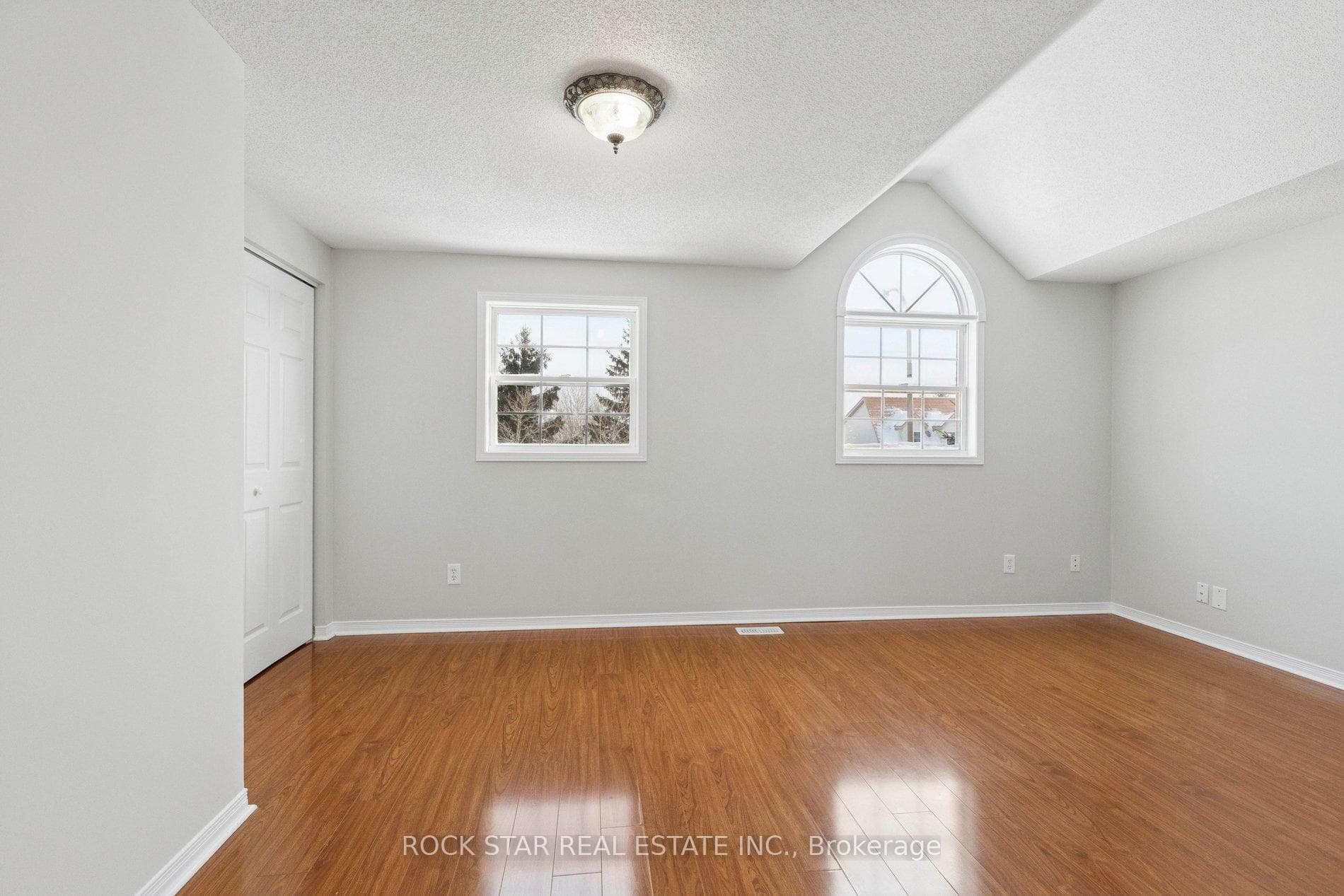 64 Dawn Ridge Drive photo 6