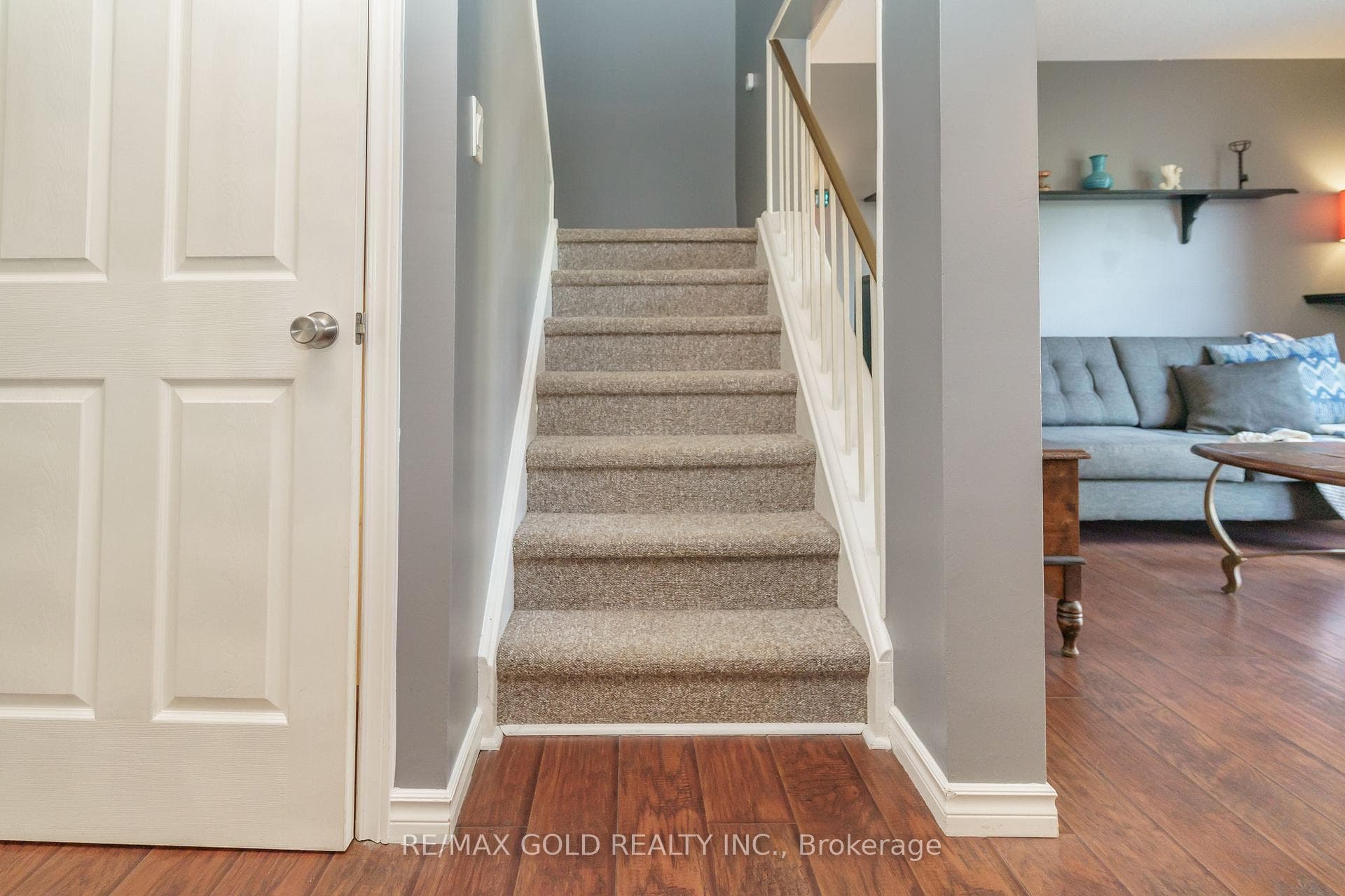 9 Gladstone Square photo 15