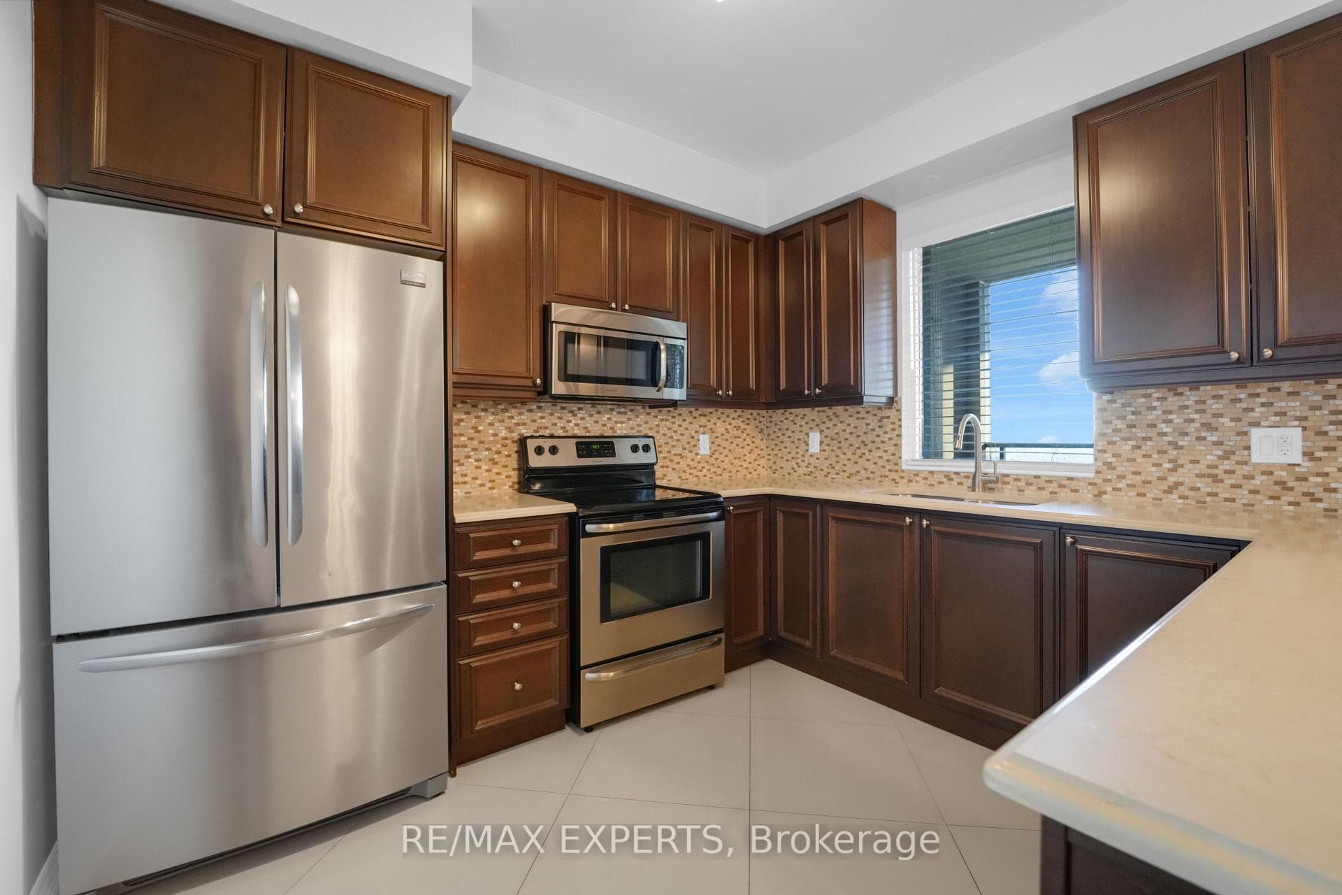 9255 Jane Street Unit 805 photo 18