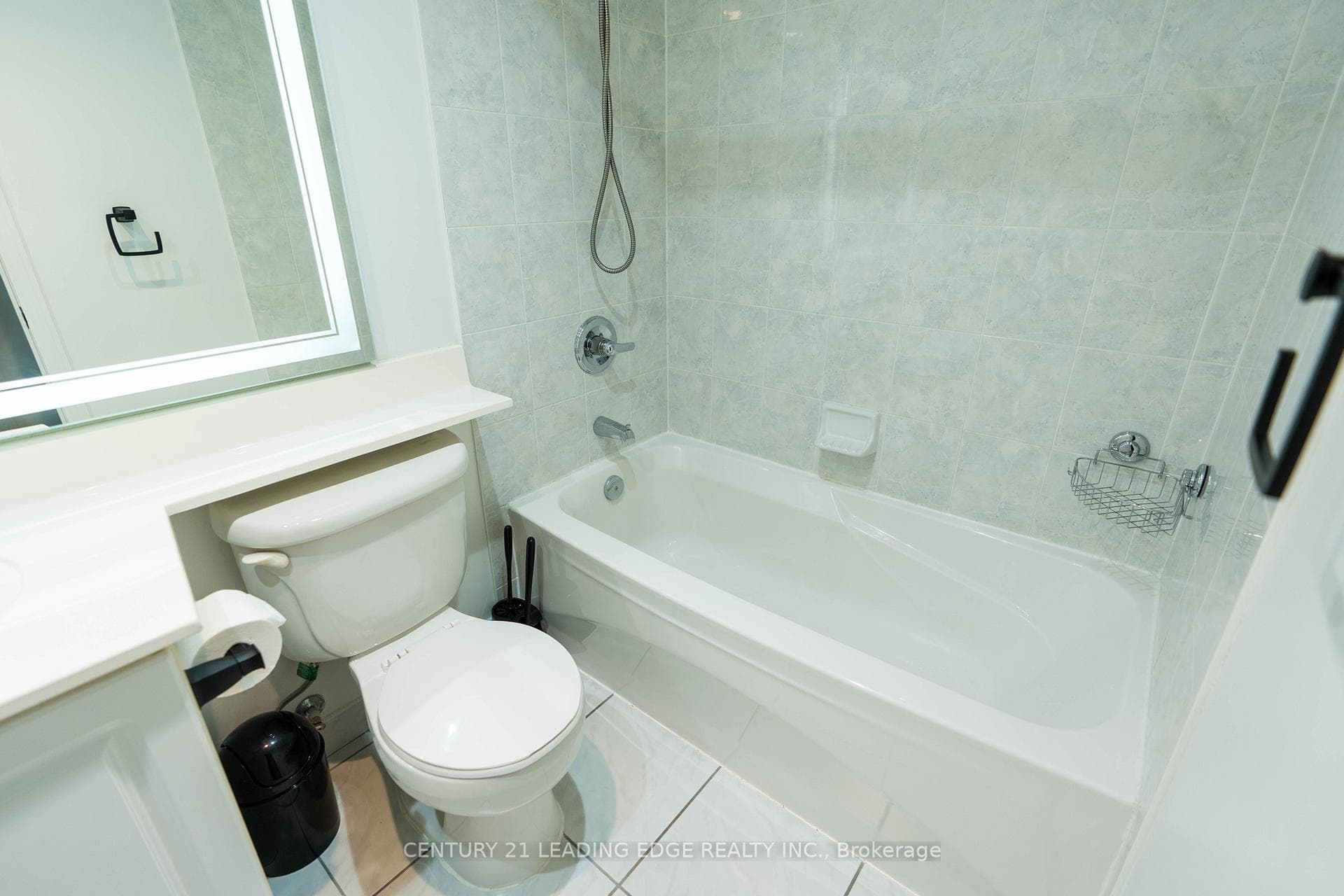 155 Beecroft Road Unit 607 photo 12
