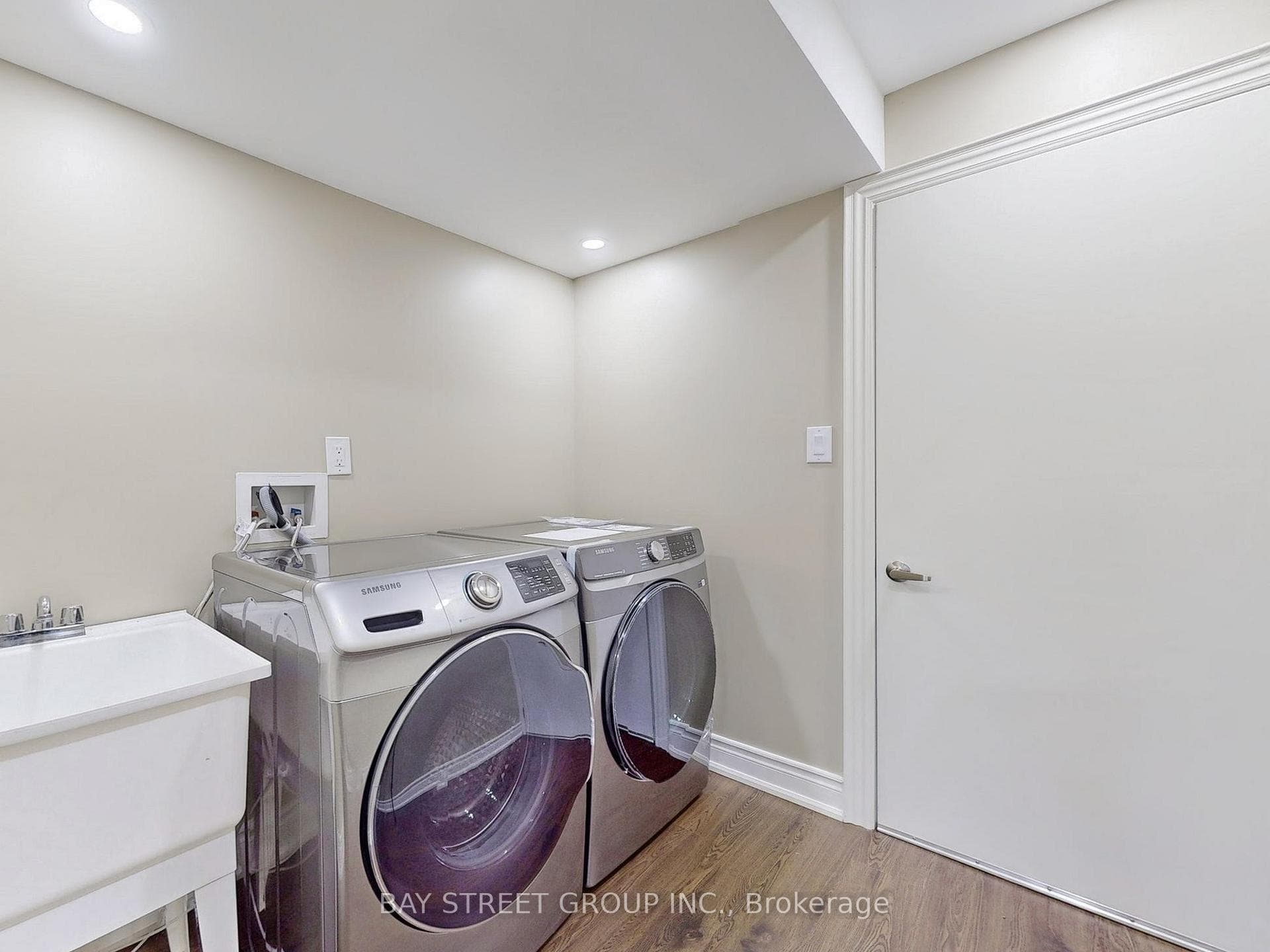 106 HELENA Court photo 25