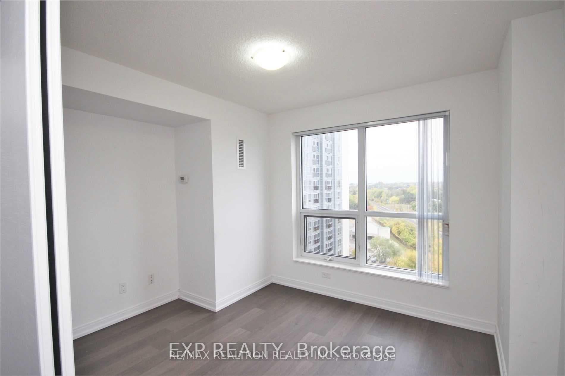 255 Village Green Square Unit 1107 photo 7