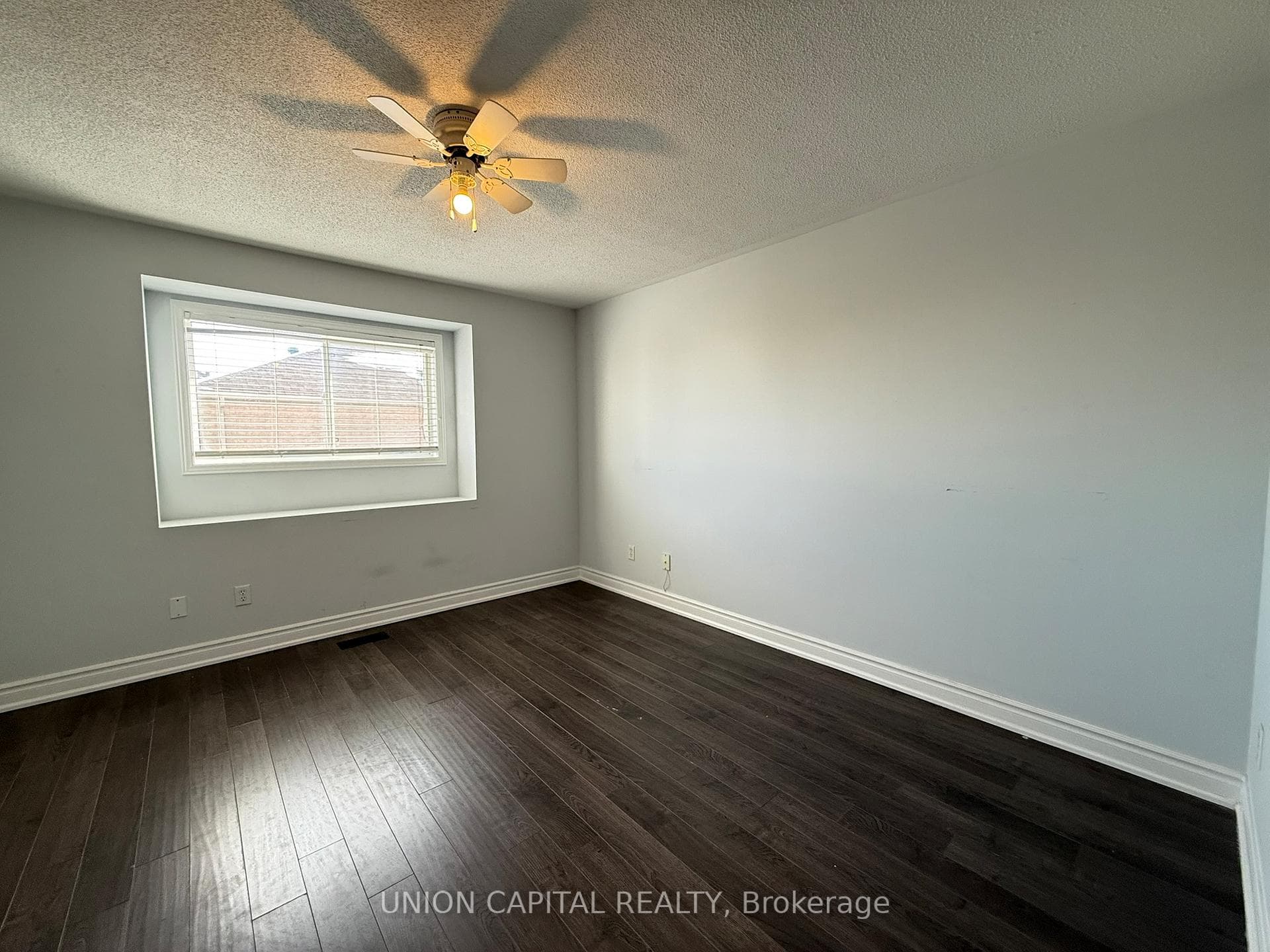 5450 Tree Crest Court photo 19