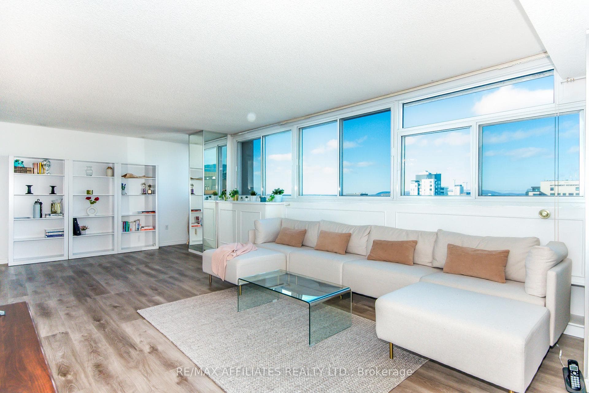 500 Laurier Avenue Unit 2104 photo 12