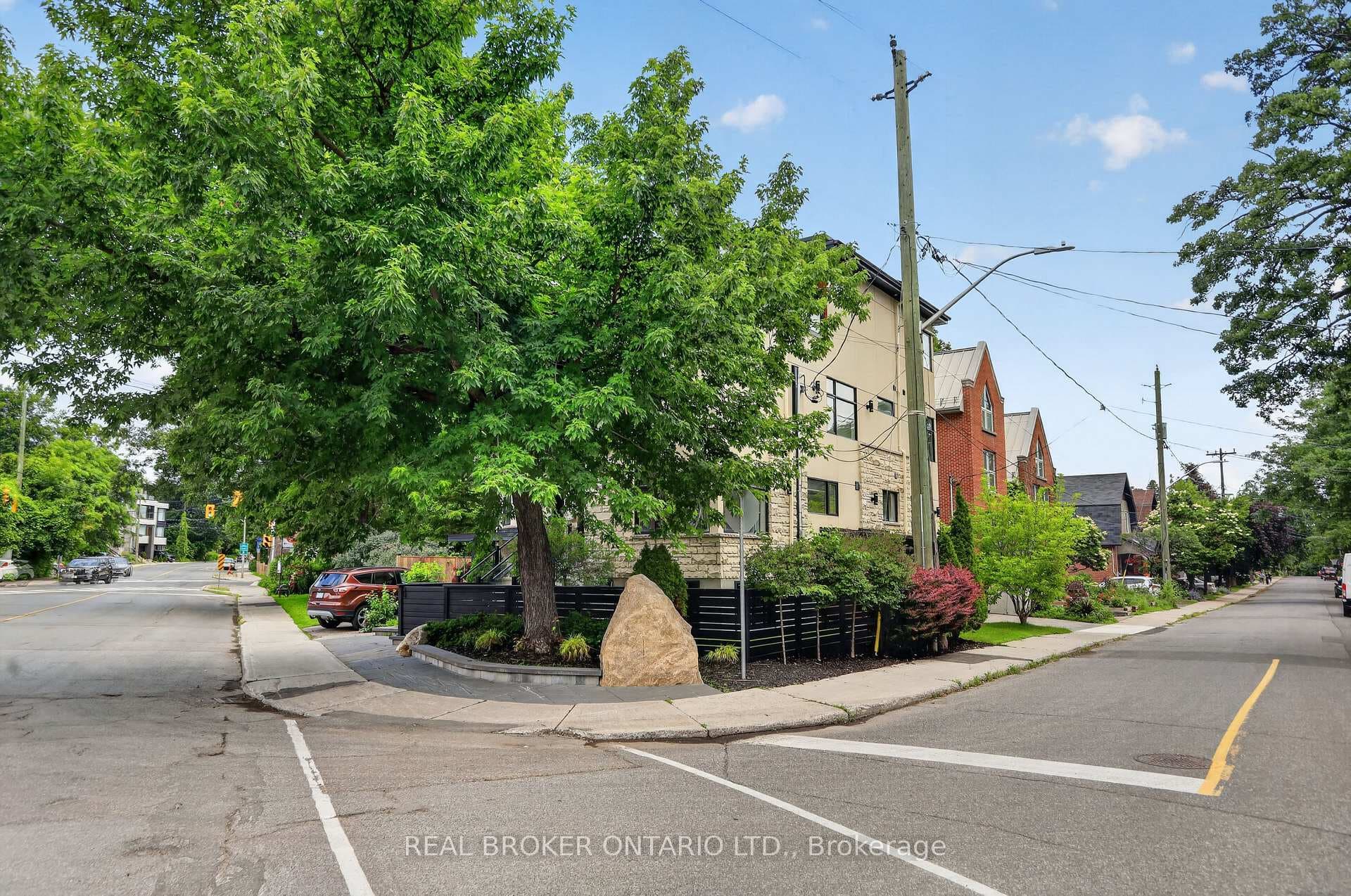 343 Riverdale Avenue photo 42