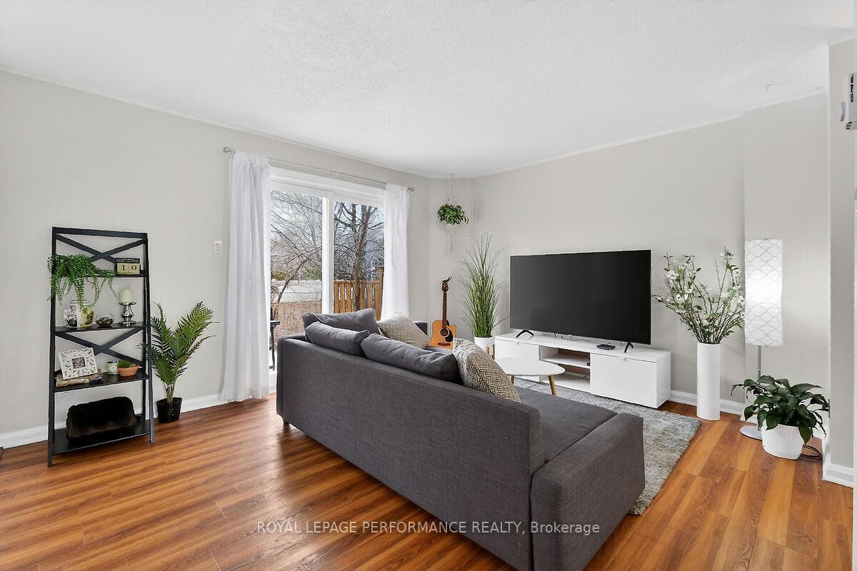42 Compata Way photo 6