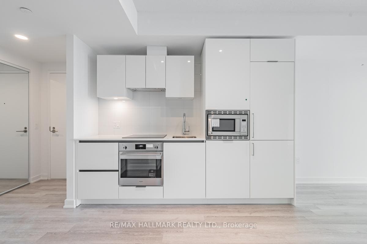 238 Simcoe Street Unit 2610 photo 4