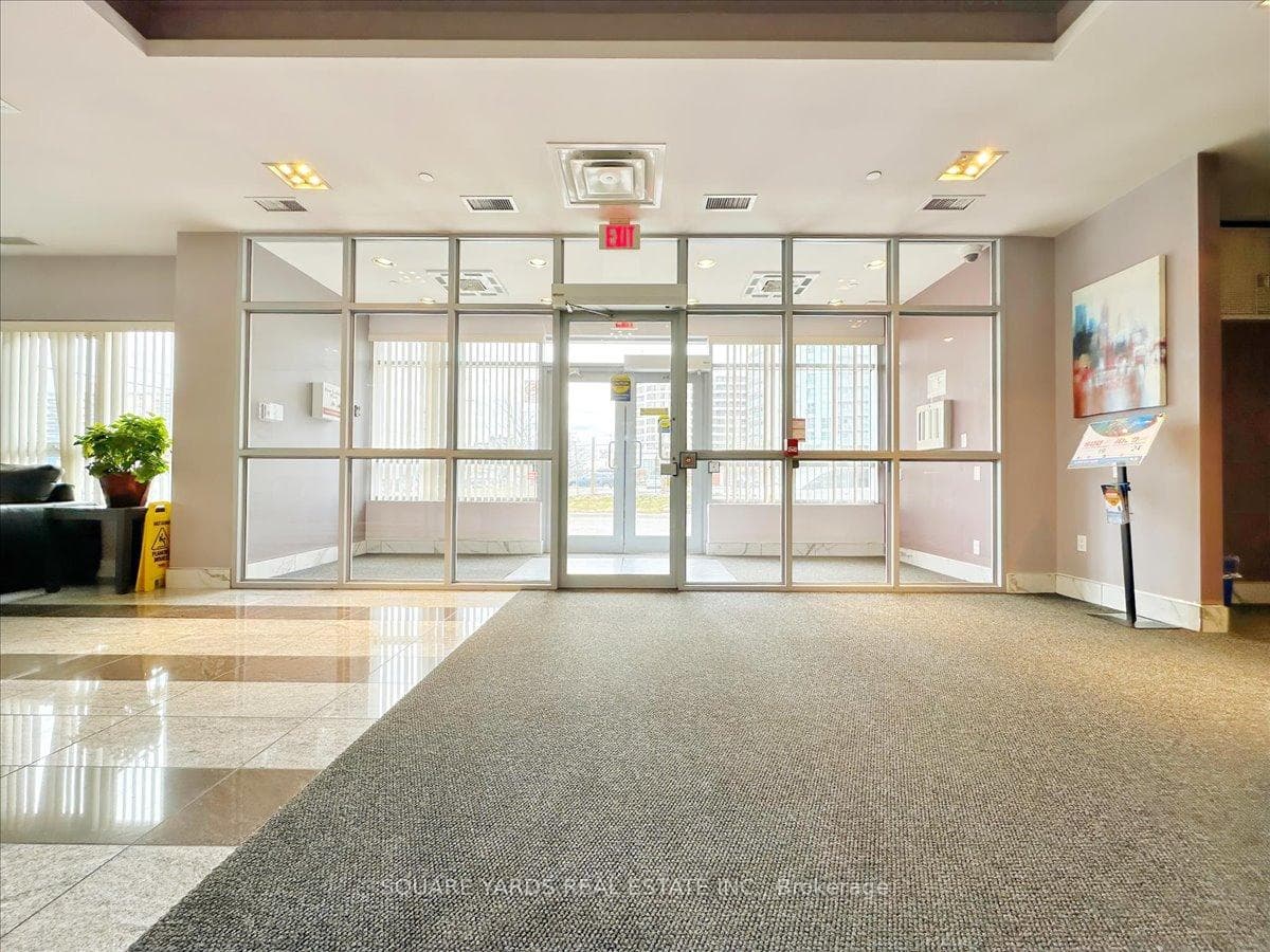 1328 Birchmount Road Unit 1810 photo 6