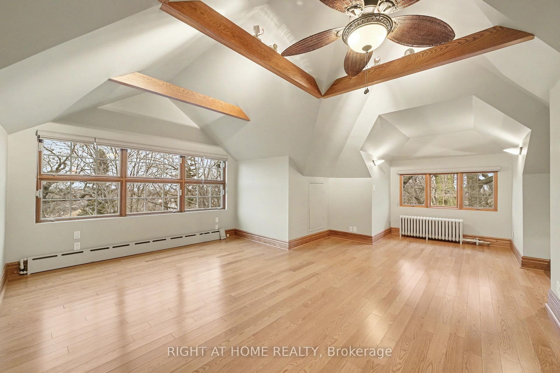 32 Hollywood Crescent photo 31