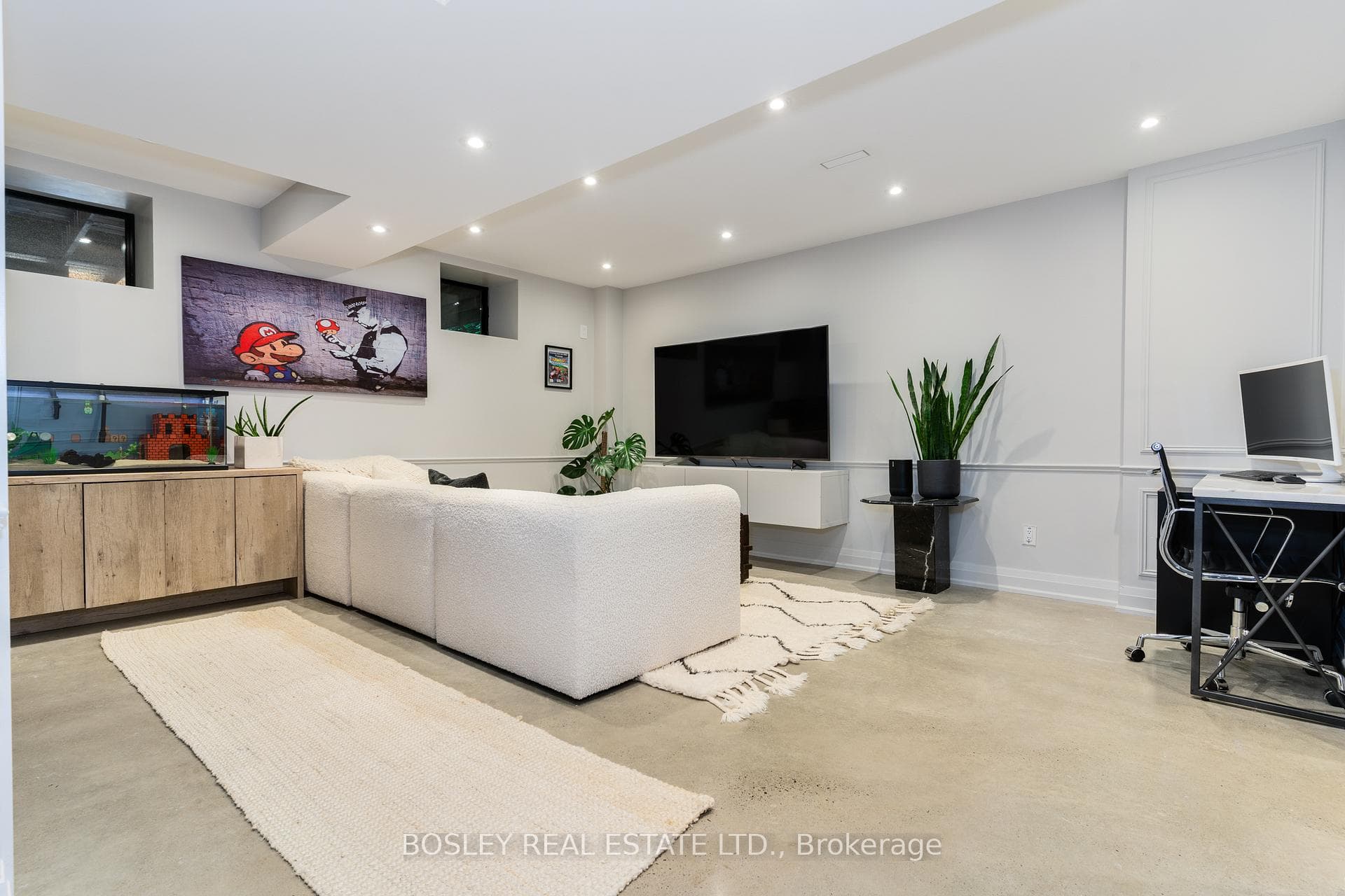 573 Millwood Road photo 30