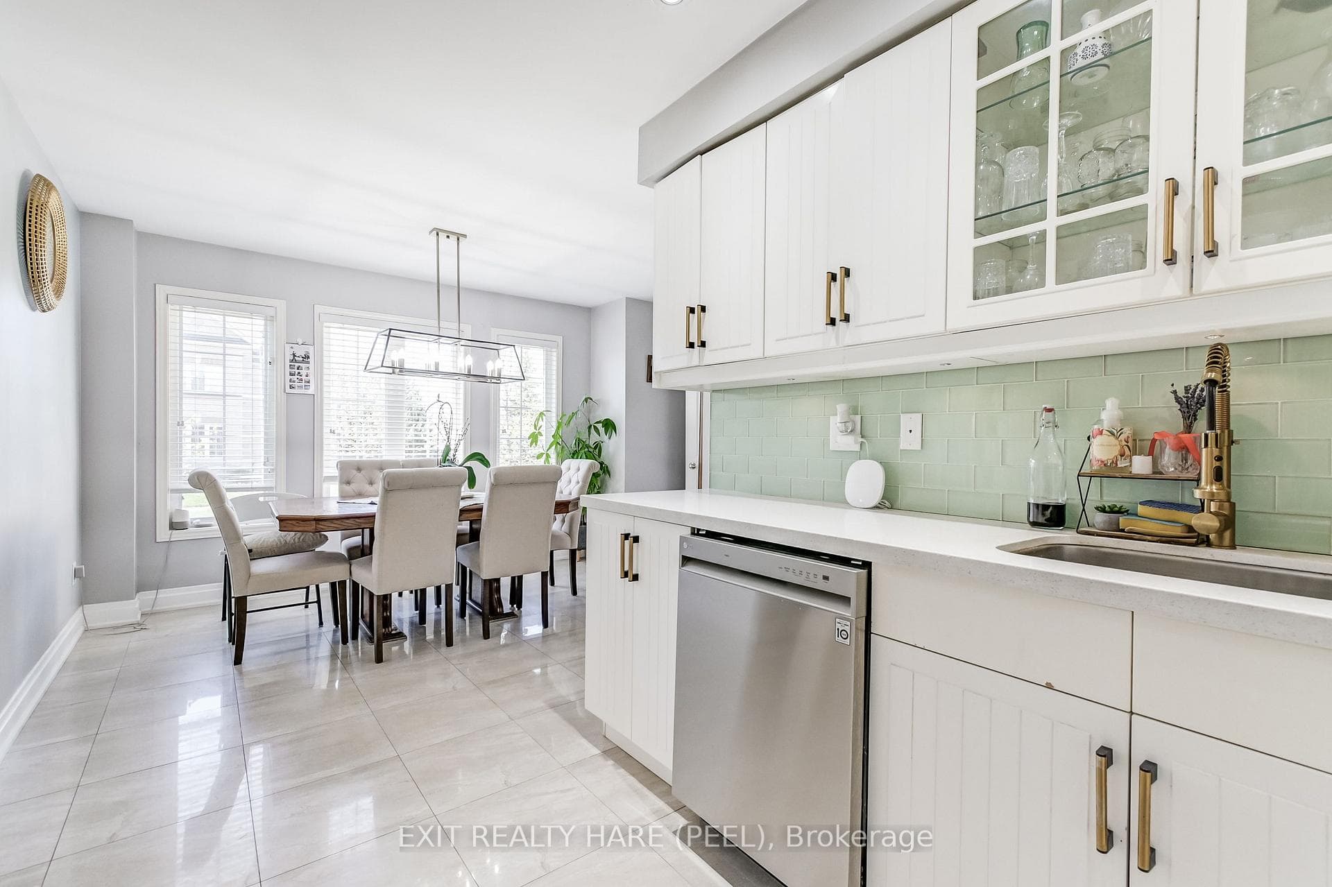 137 Cedargrove Road photo 12