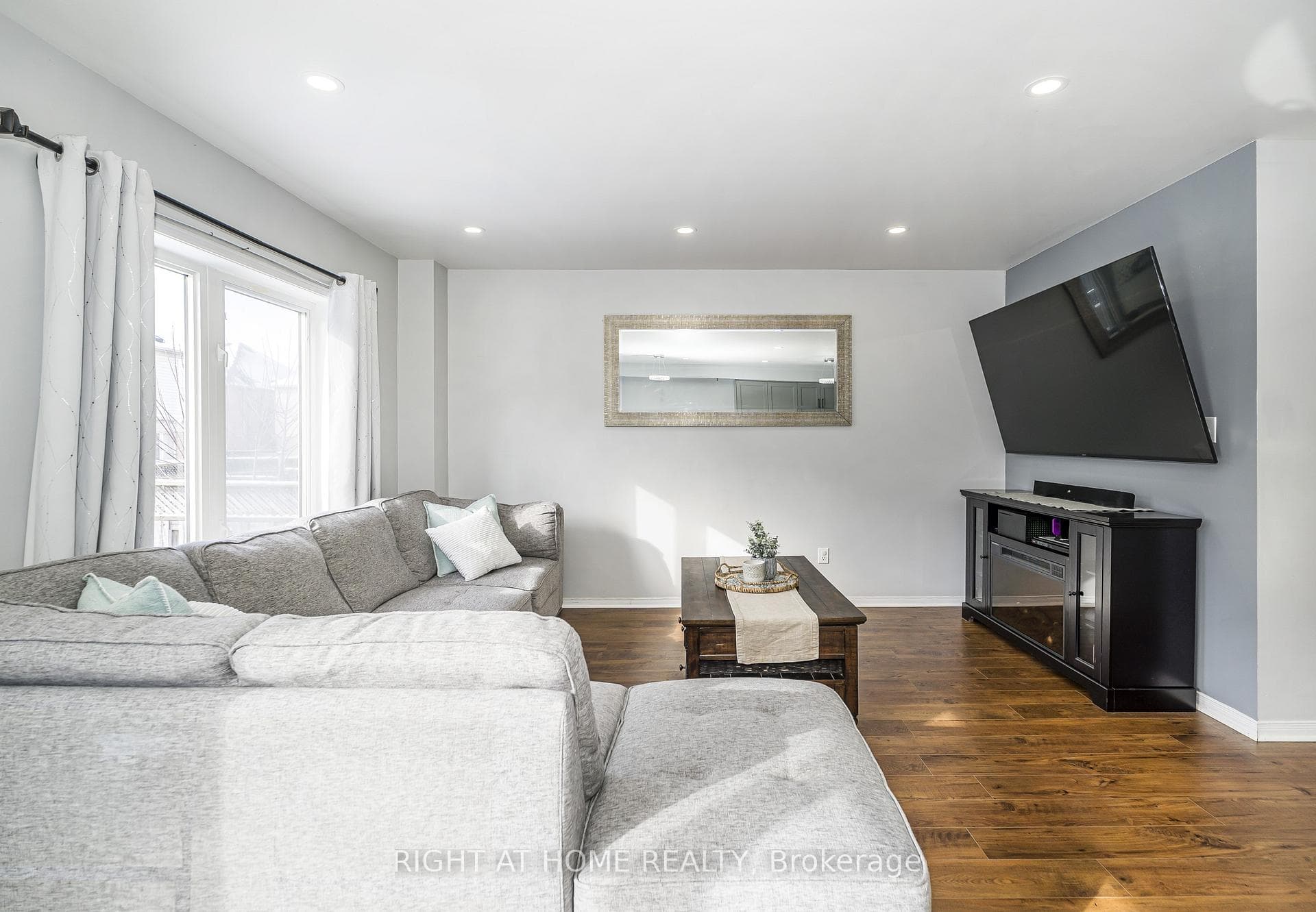 31 Tansley Crescent photo 7