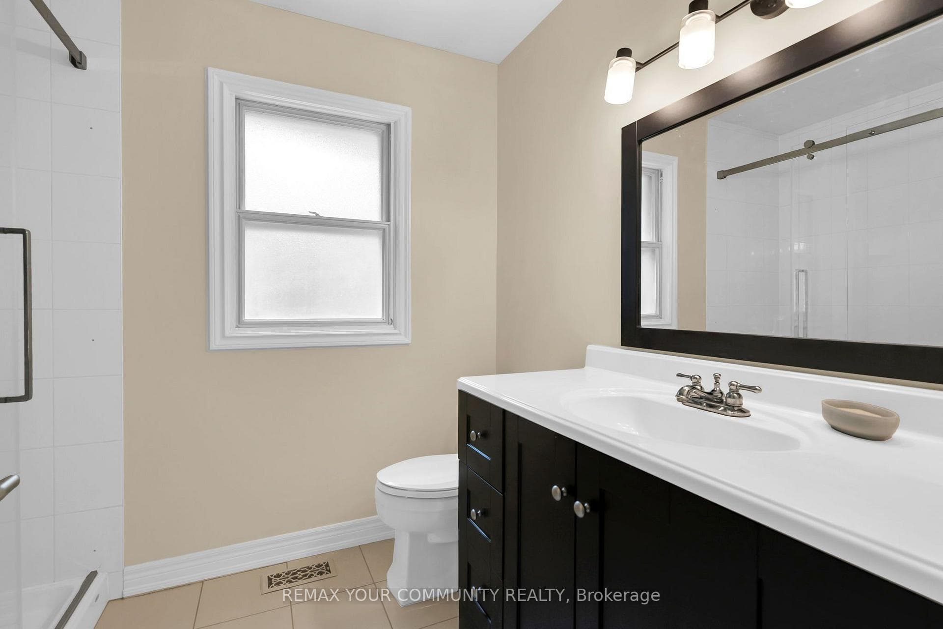 273 Wees Road photo 21
