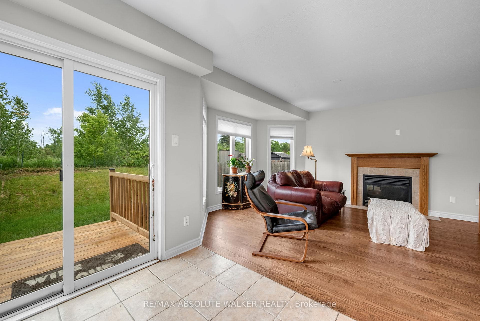 2351 Glandriel Crescent photo 20