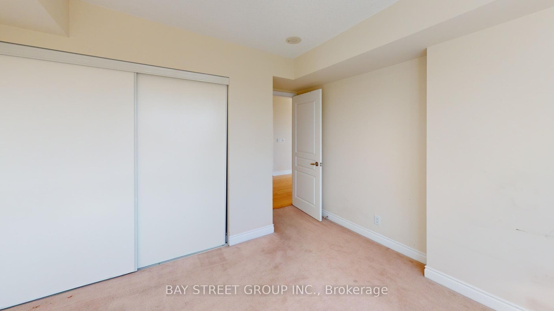 75 South Town Centre Boulevard Unit 705 photo 17